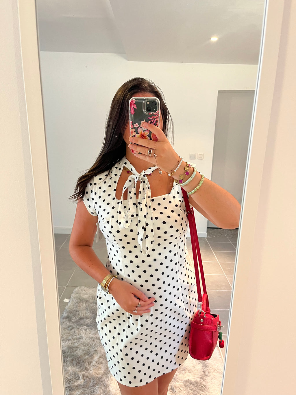 Robe à pois courte