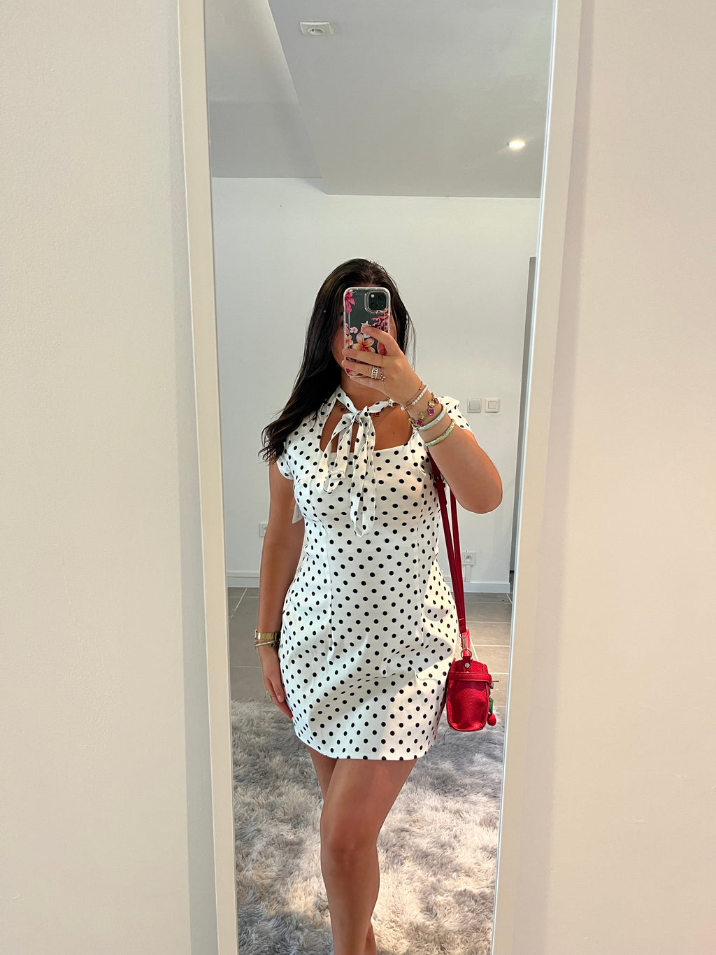 Robe à pois courte
