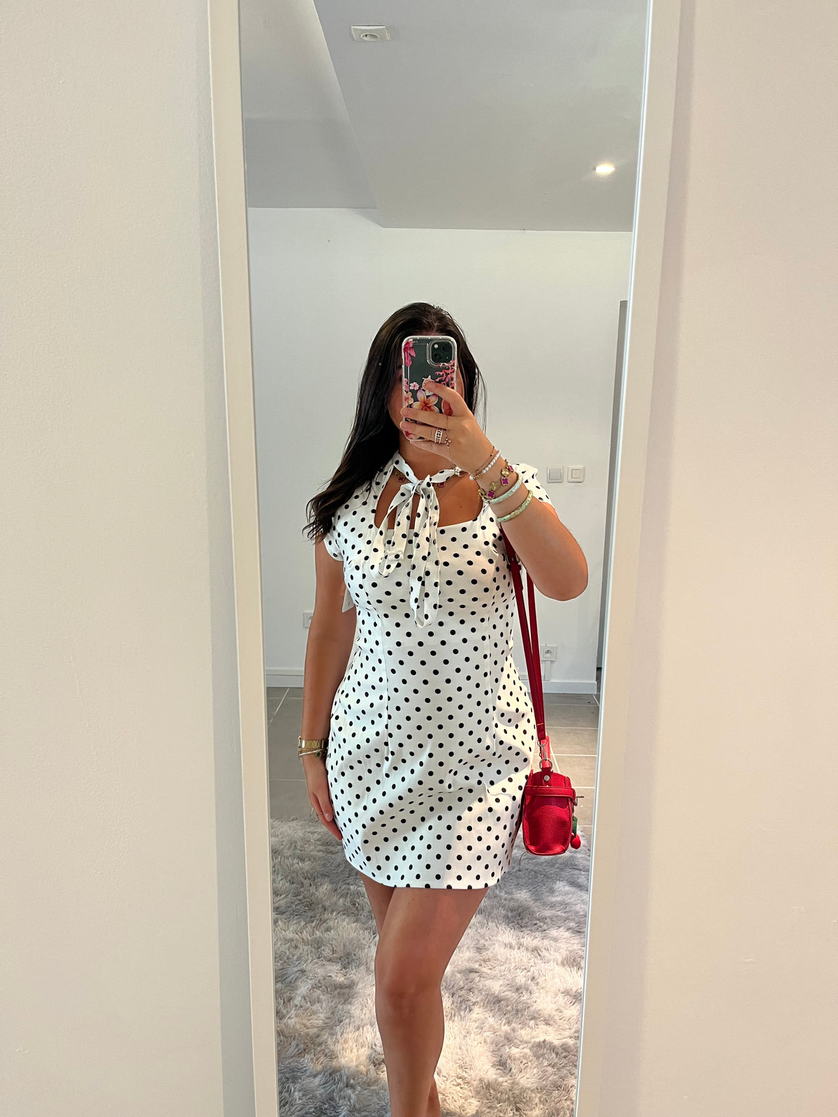 Robe à pois courte