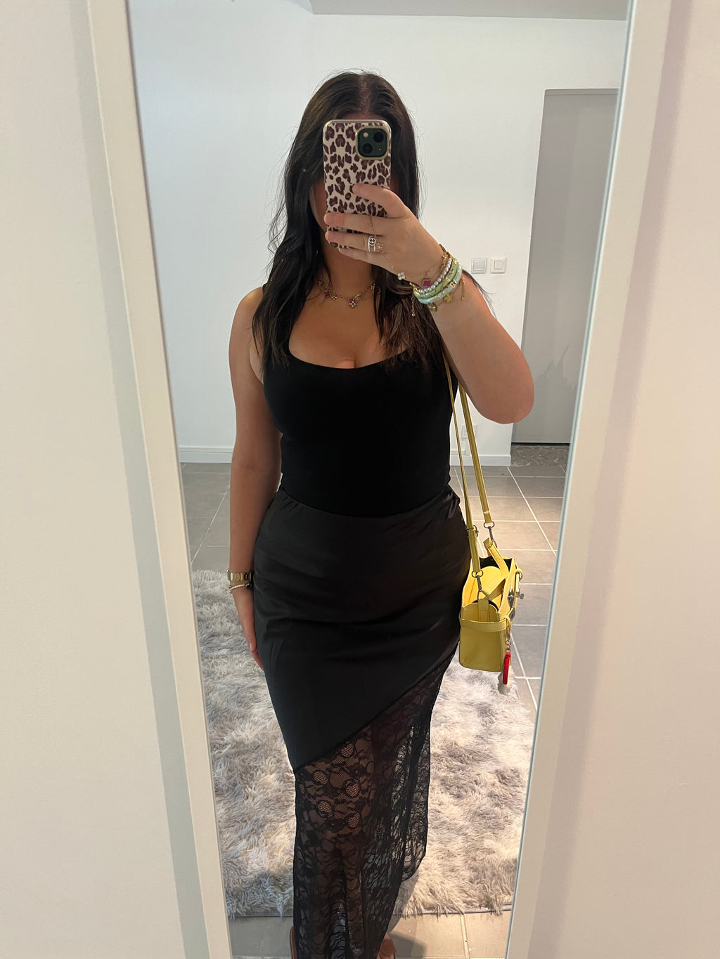 Jupe asymétrique, noir