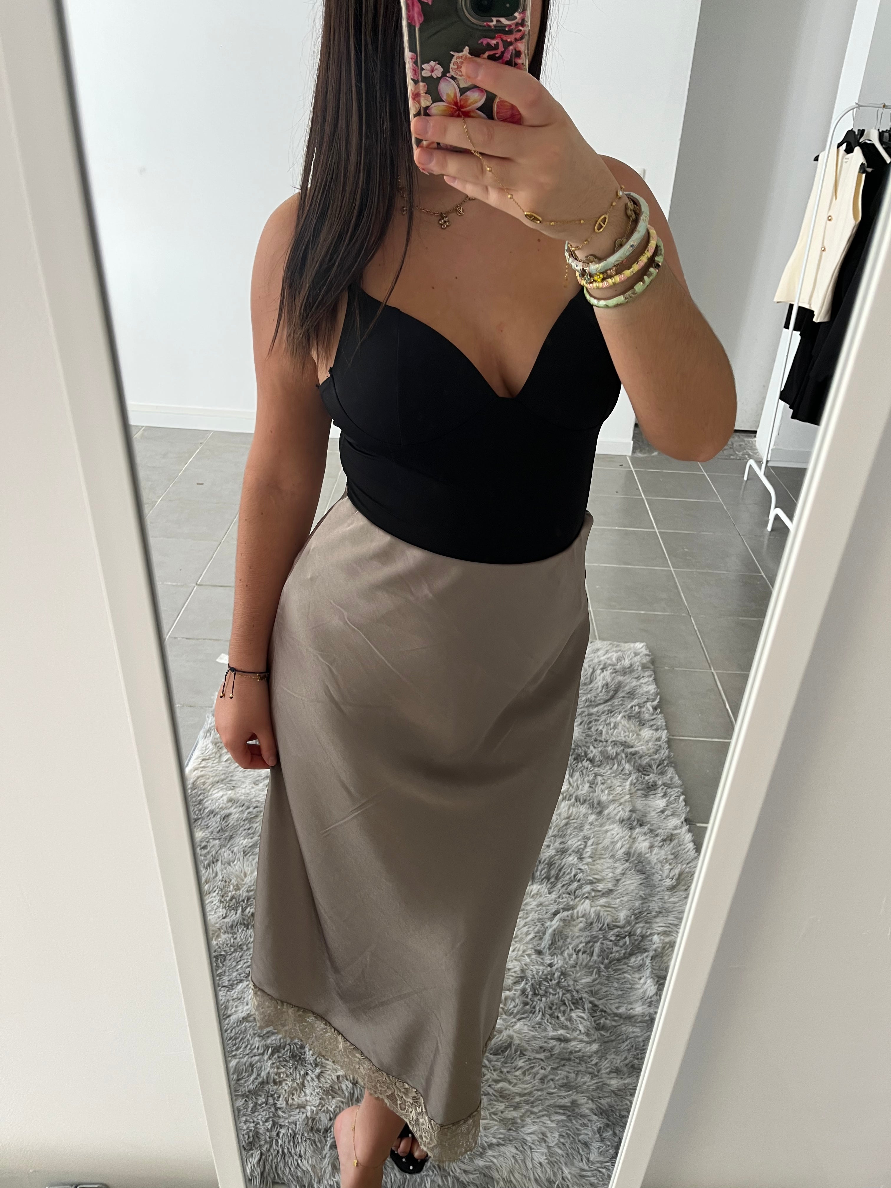 Jupe satiné taupe
