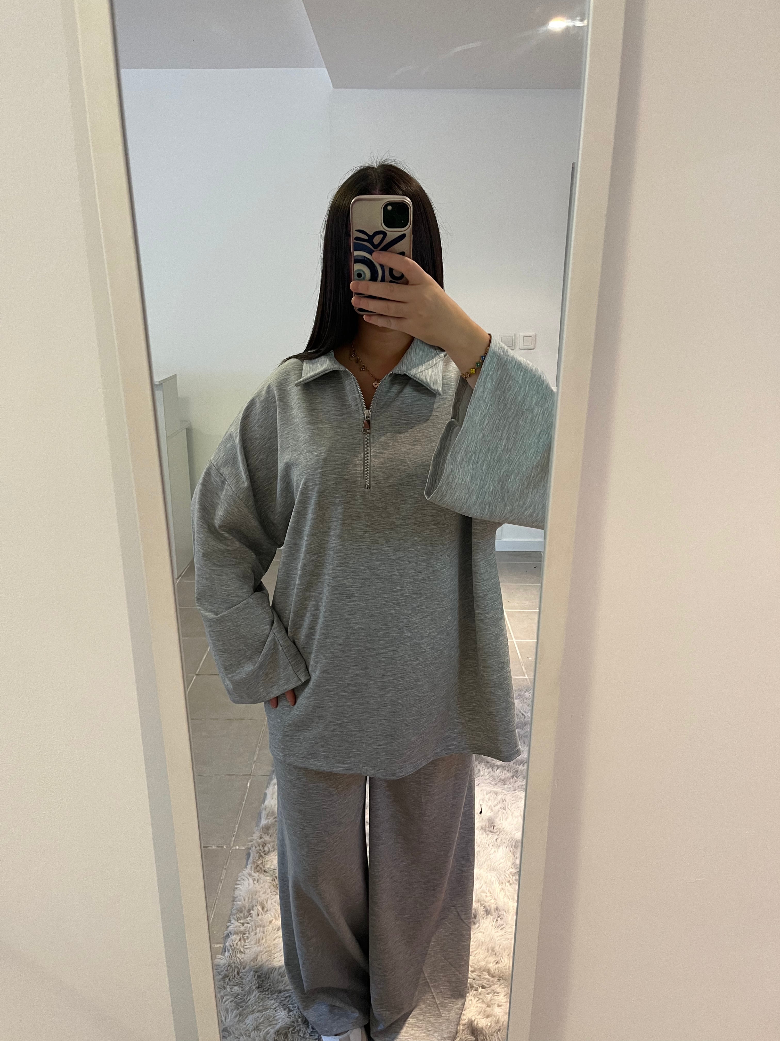 Ensemble gris